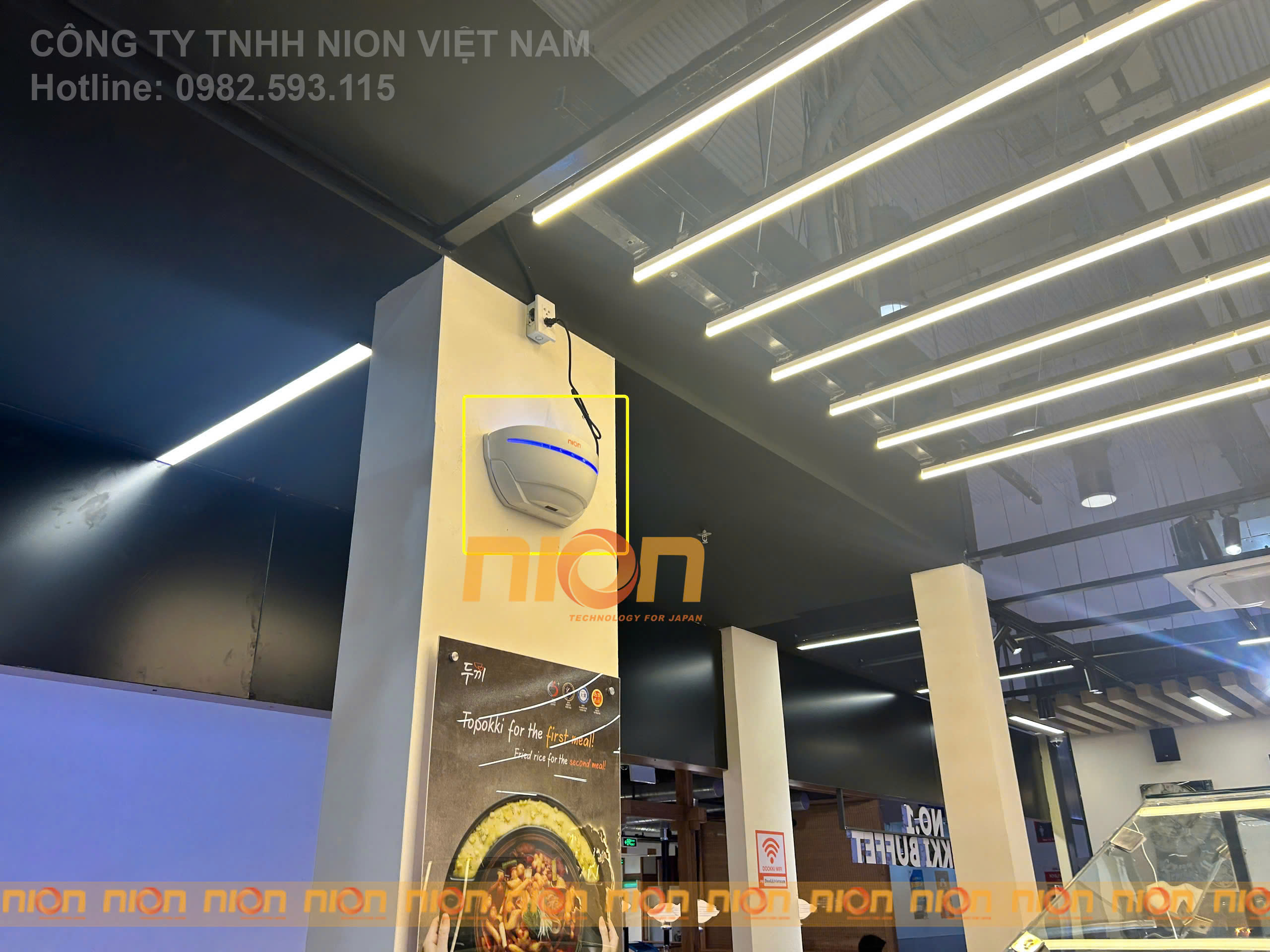Đèn bắt muỗi