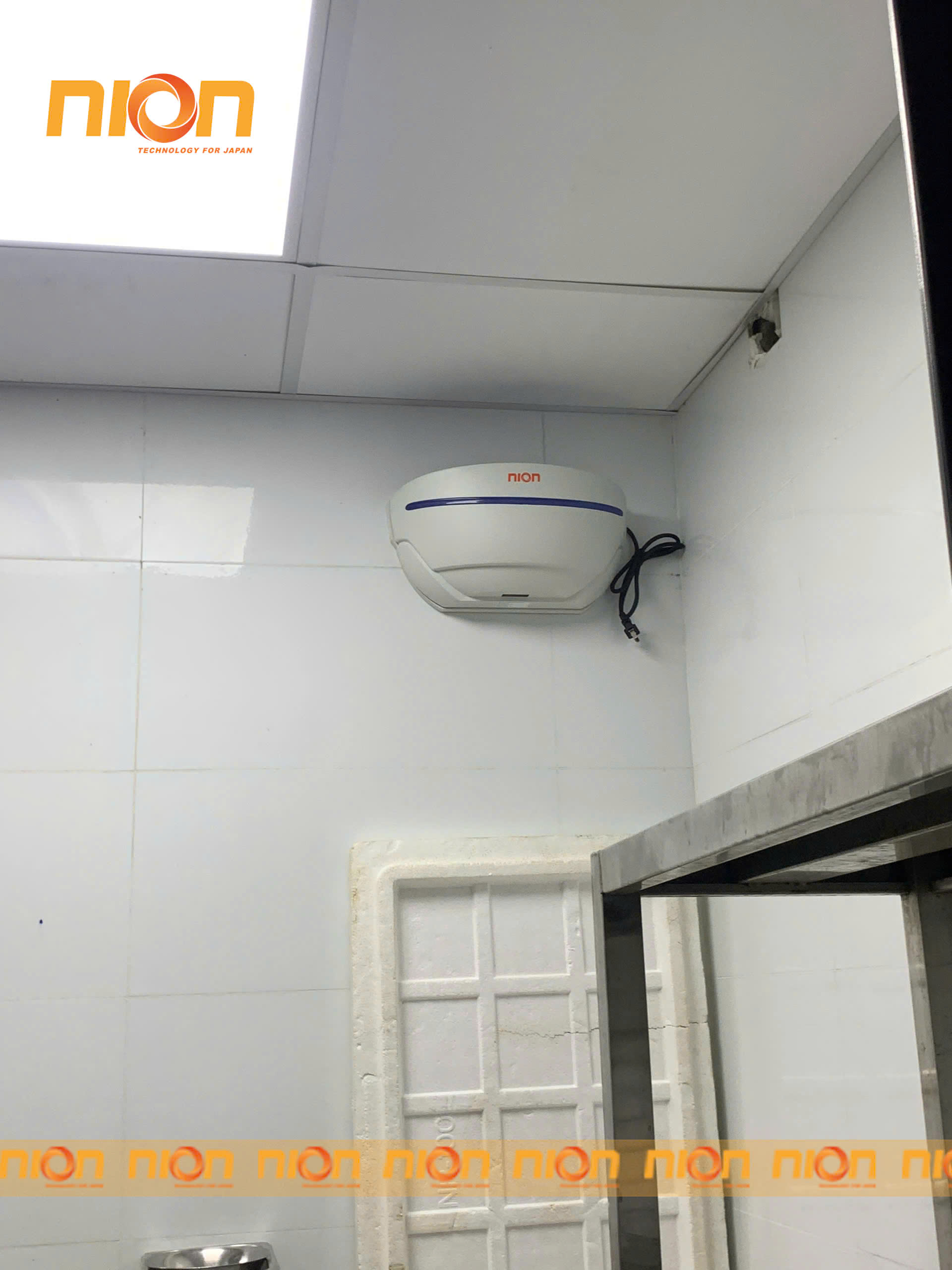 đèn bắt muỗi