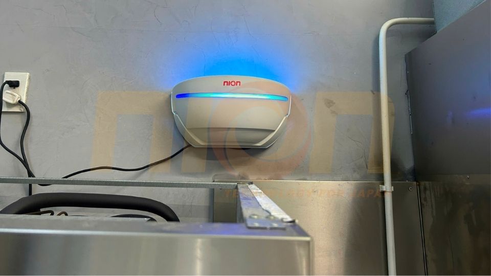 Đèn bắt muỗi bẫy dính Nion C5-18 chuyên dụng cho quán ăn, nhà hàng